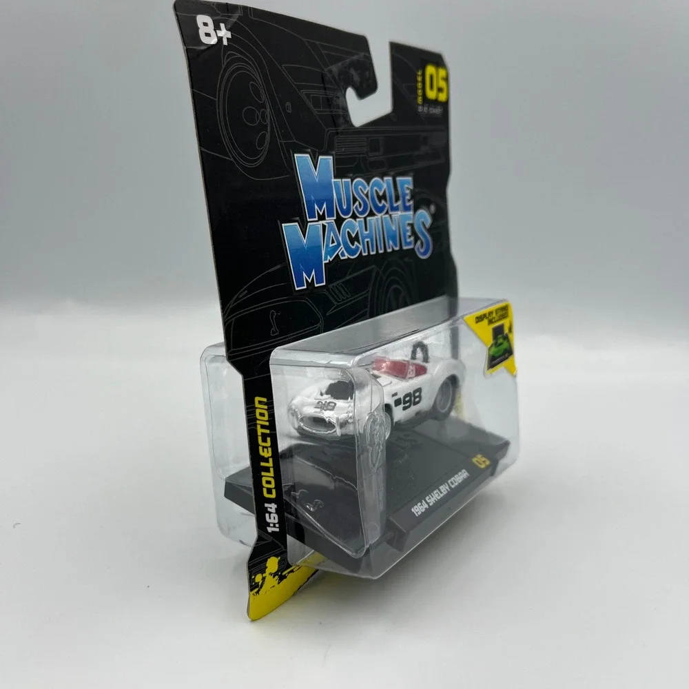 Muscle Machines 1964 Shelby Cobra 1:64 Die-Cast Car Series 1 Model 05 Stand - Picture 4 of 7
